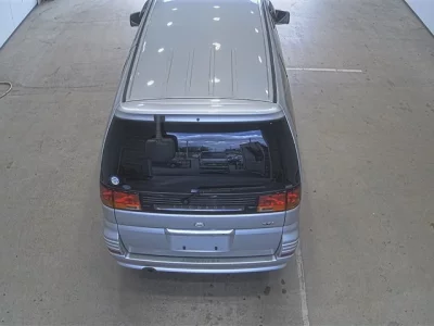 Nissan ELGRAND  с аукциона в Японии