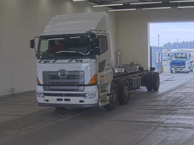 Hino TRUCK