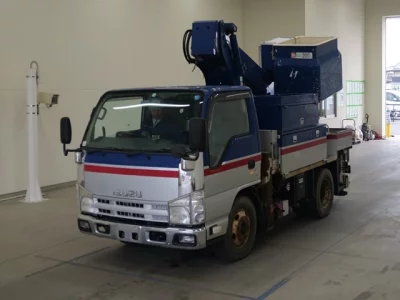 Isuzu Elf