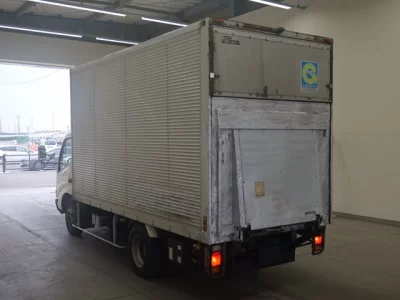 Hino DUTRO  с аукциона в Японии