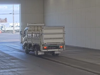 Hino DUTRO  с аукциона в Японии