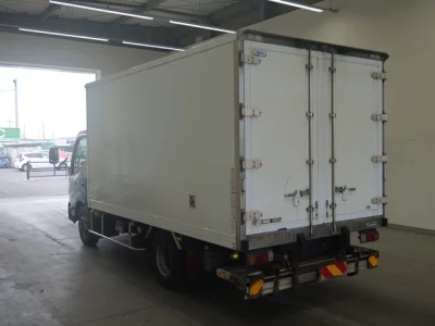 Hino DUTRO  с аукциона в Японии