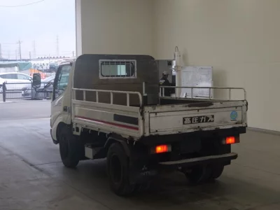 Hino DUTRO  с аукциона в Японии