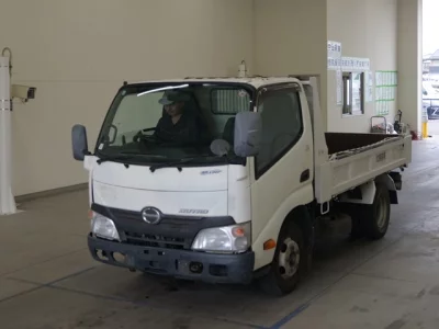 Hino DUTRO  с аукциона в Японии