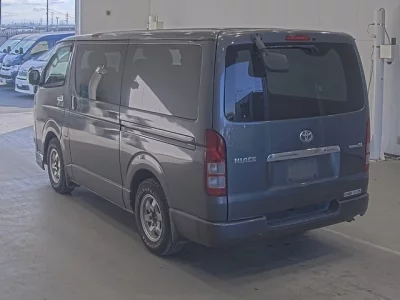 Toyota HIACE VAN  с аукциона в Японии