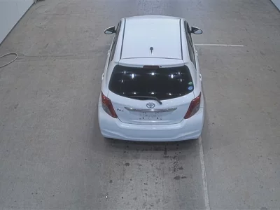 Toyota VITZ  с аукциона в Японии