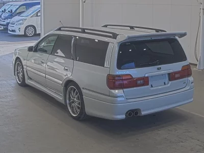 Nissan Stagea