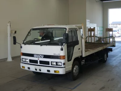 Isuzu Elf