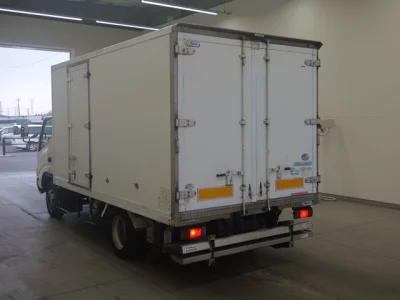 Hino DUTRO  с аукциона в Японии