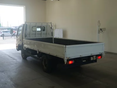 Hino DUTRO  с аукциона в Японии