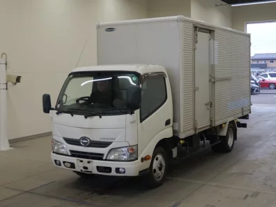 Hino DUTRO  с аукциона в Японии