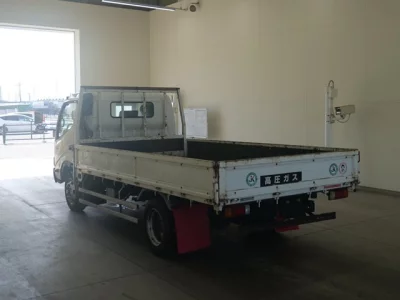 Hino DUTRO  с аукциона в Японии