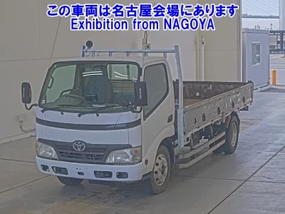 Toyota DYNA  с аукциона в Японии