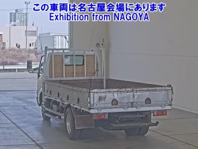 Toyota DYNA  с аукциона в Японии