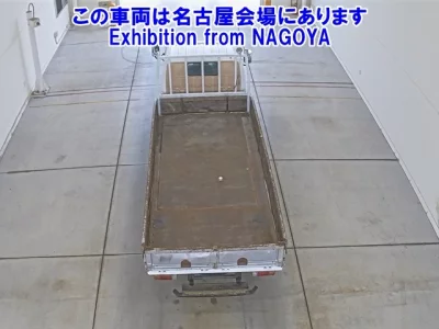 Toyota DYNA  с аукциона в Японии