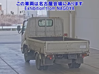 Toyota DYNA  с аукциона в Японии