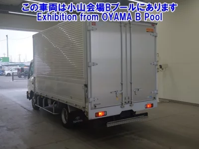 Toyota DYNA  с аукциона в Японии