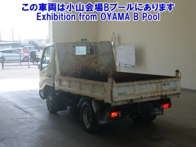 Toyota DYNA  с аукциона в Японии