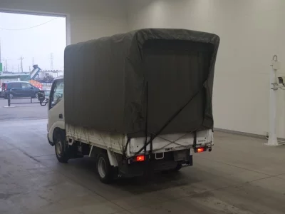 Toyota DYNA  с аукциона в Японии