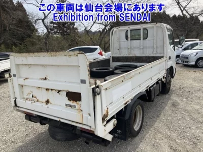 Toyota DYNA  с аукциона в Японии