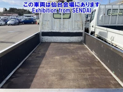 Toyota DYNA  с аукциона в Японии