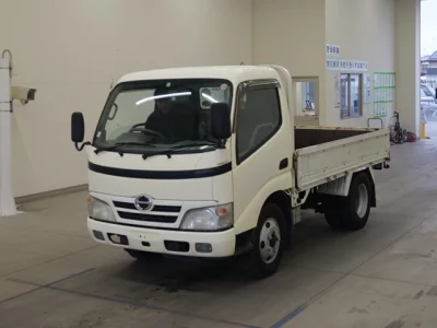 Hino DUTRO  с аукциона в Японии