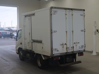 Hino DUTRO  с аукциона в Японии