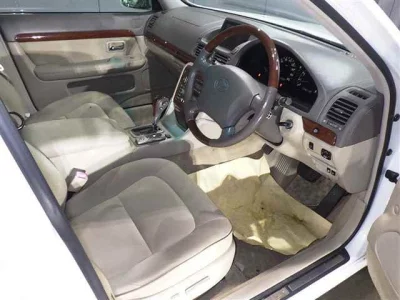 Toyota PROGRES  с аукциона в Японии