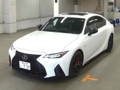 Lexus IS