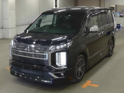 Mitsubishi DELICA D5