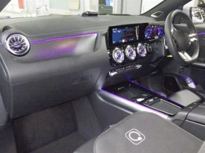 Mercedes-Benz EQA  с аукциона в Японии