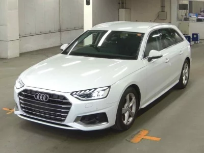 Audi A4  с аукциона в Японии
