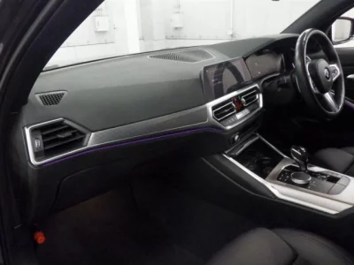 BMW 3-Series  с аукциона в Японии