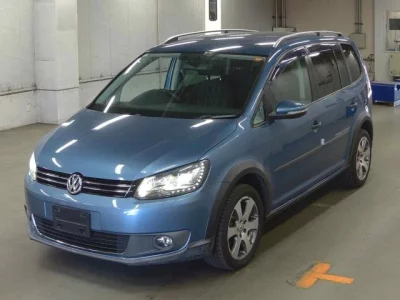 Volkswagen GOLF TOURAN  с аукциона в Японии