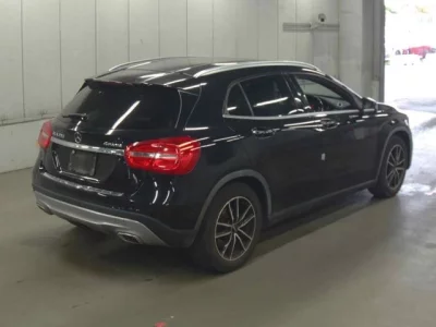 Mercedes-Benz GLA CLASS