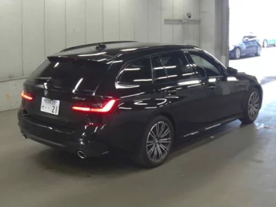 BMW 3-Series  с аукциона в Японии