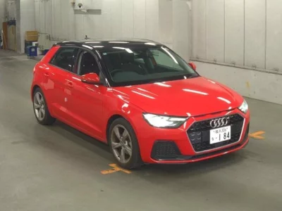 Audi A1  с аукциона в Японии