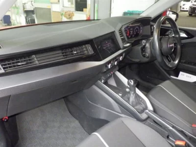 Audi A1  с аукциона в Японии