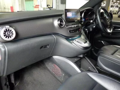 Mercedes-Benz V CLASS