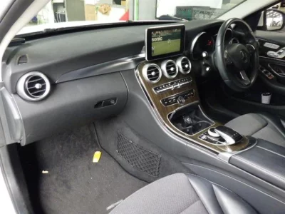 Mercedes-Benz C CLASS  с аукциона в Японии