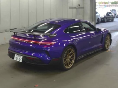 Porsche TAYCAN  с аукциона в Японии