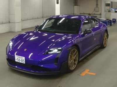 Porsche TAYCAN  с аукциона в Японии