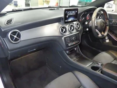 Mercedes-Benz CLA CLASS