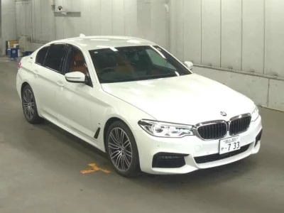 BMW 5-Series  с аукциона в Японии