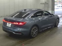 Audi A5 лот № 251 оценка 4.5  с аукциона в Японии 1