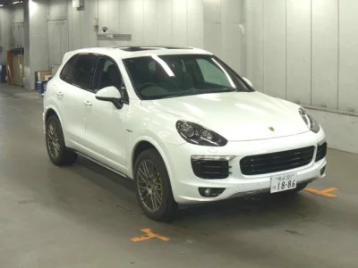 Porsche Cayenne  с аукциона в Японии