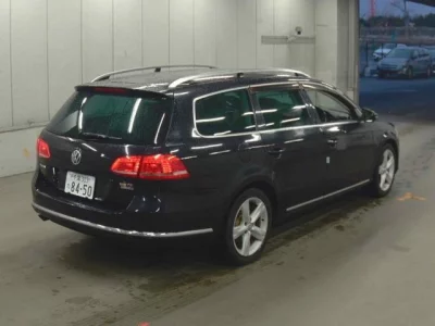 Volkswagen PASSAT VARIANT  с аукциона в Японии