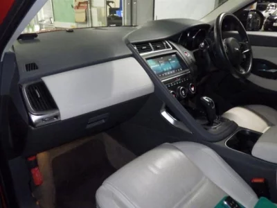 Jaguar E-PACE  с аукциона в Японии