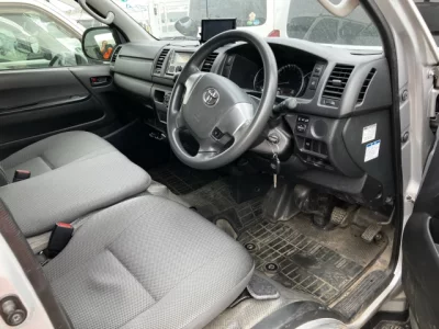 Toyota HIACE VAN  с аукциона в Японии