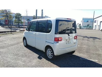 Daihatsu TANTO  с аукциона в Японии
